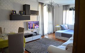 Apartment 3 In Complex Splendid